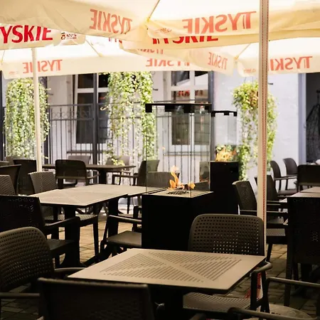 Kamienica Lägenhet *